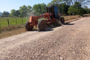 SECRETARIA DE OBRAS REALIZA SERVIÇOS DE MANUTENÇÃO NAS ESTRADAS DO INTERIOR