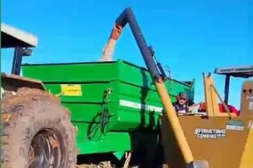 Secretaria de agricultura auxilia produtores no interior