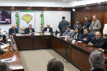 Prefeito Leodegar participa de reunião do Comitê da RSC-287 e cobra agilidade nas obras
