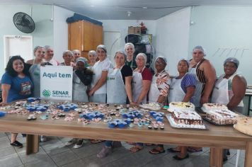 Assistência forma turma em curso de Tortas e Doces