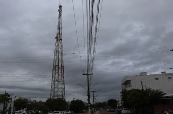 Justiça determina retirada de torre de telefonia em 45 dias