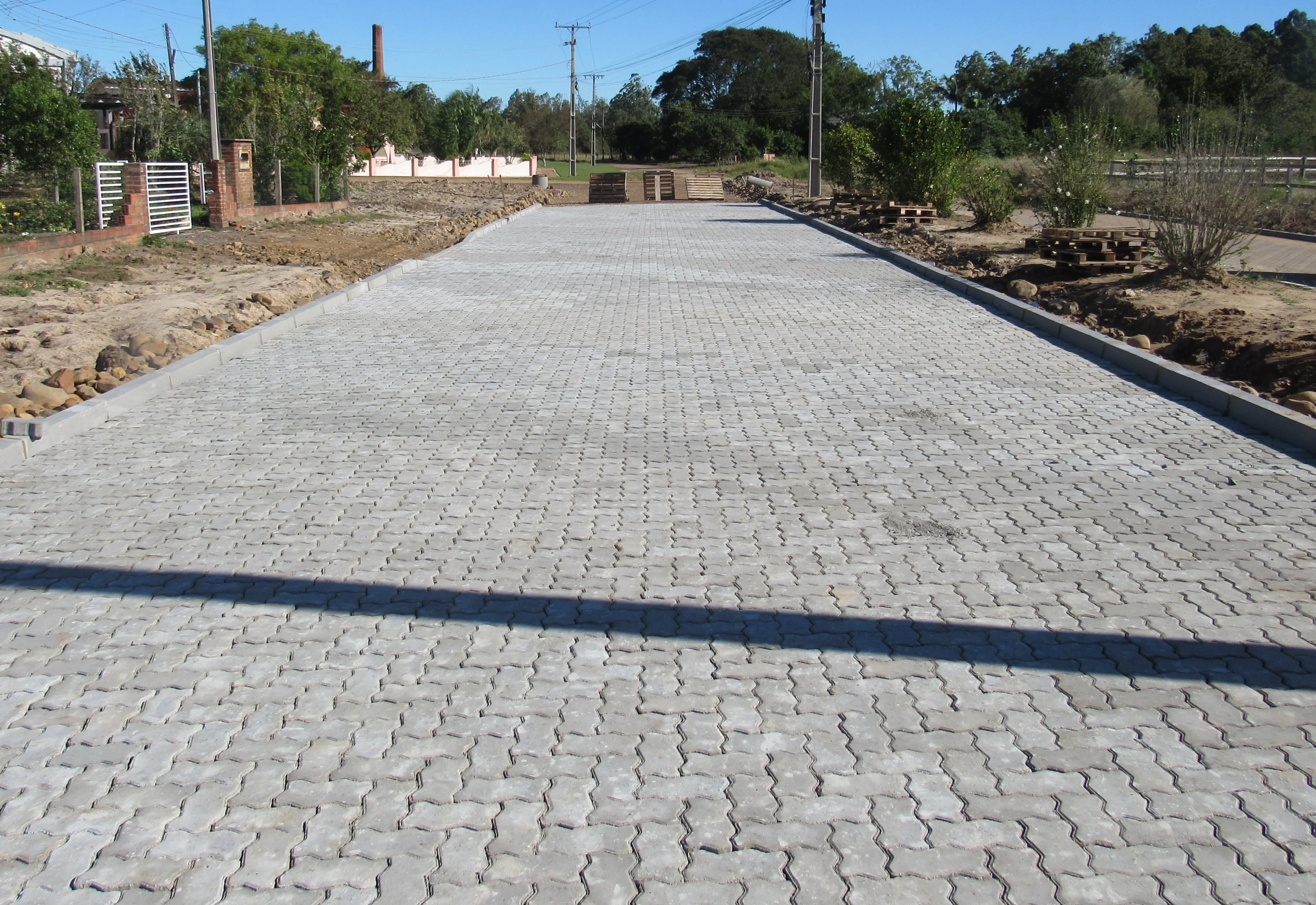 Pavimentação da avenida 28 de Dezembro tem prazo prorrogado