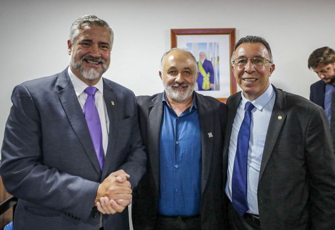 Encontro com Paulo Pimenta e benefícios para Novo Cabrais