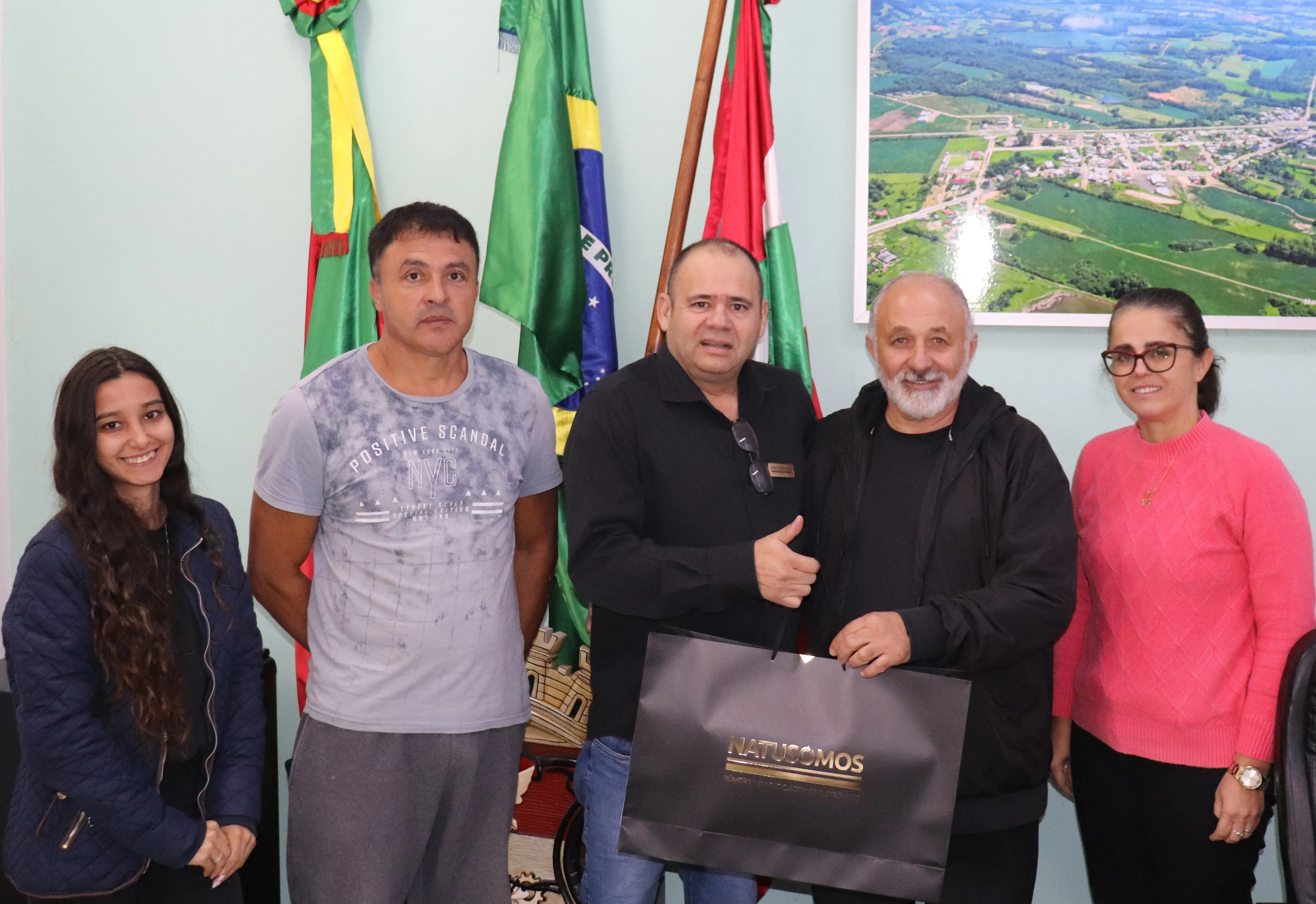 Novo Cabrais avalia projeto para descarte de eletrônicos
