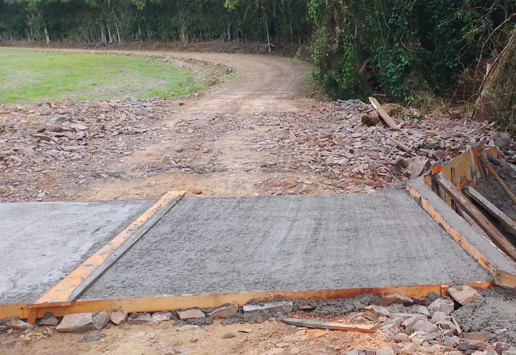 Secretaria de Obras, Trânsito e Serviços Públicos realiza melhorias no interior