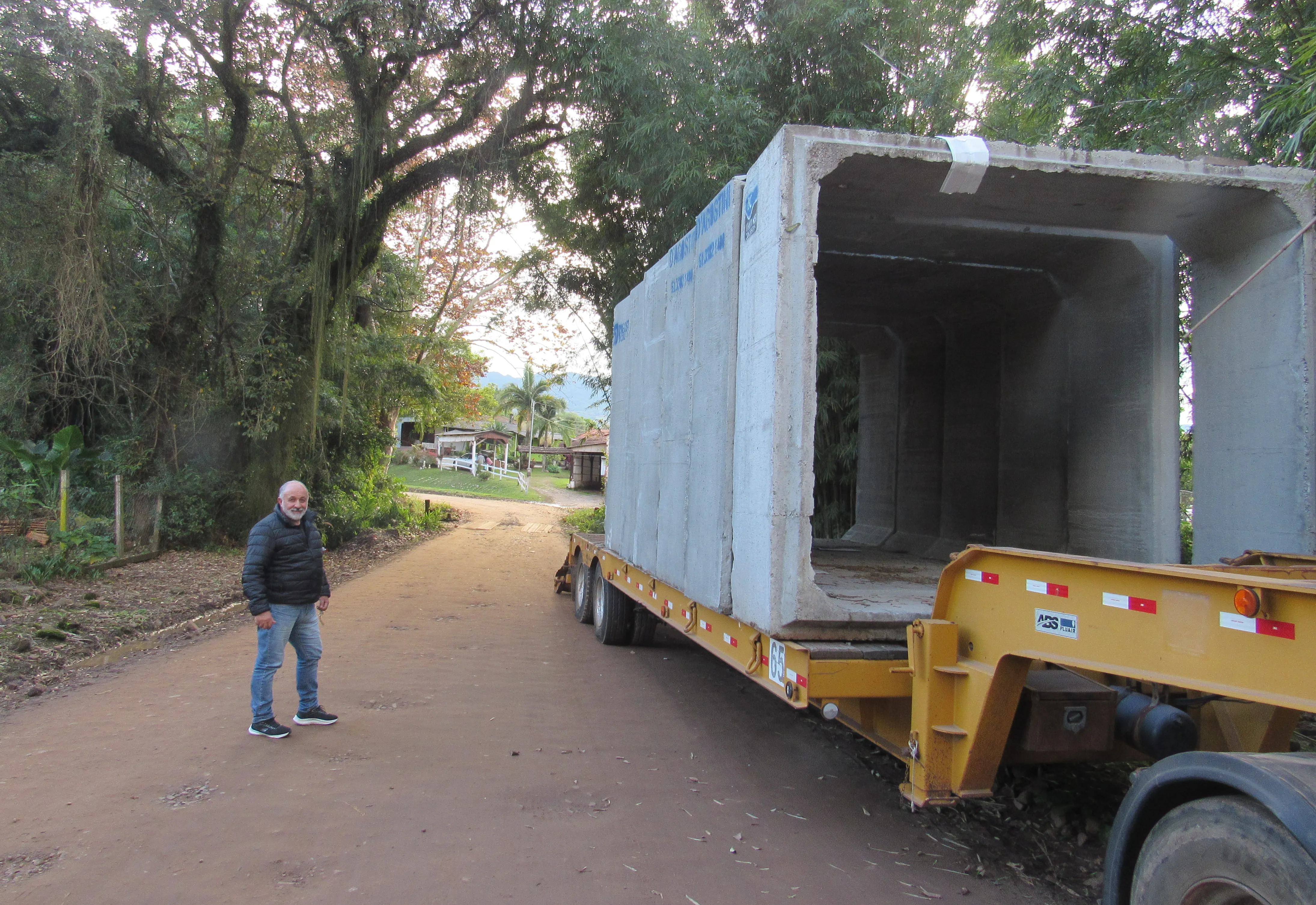 Galerias já estão em obra de ponte na Linha Pfeifer