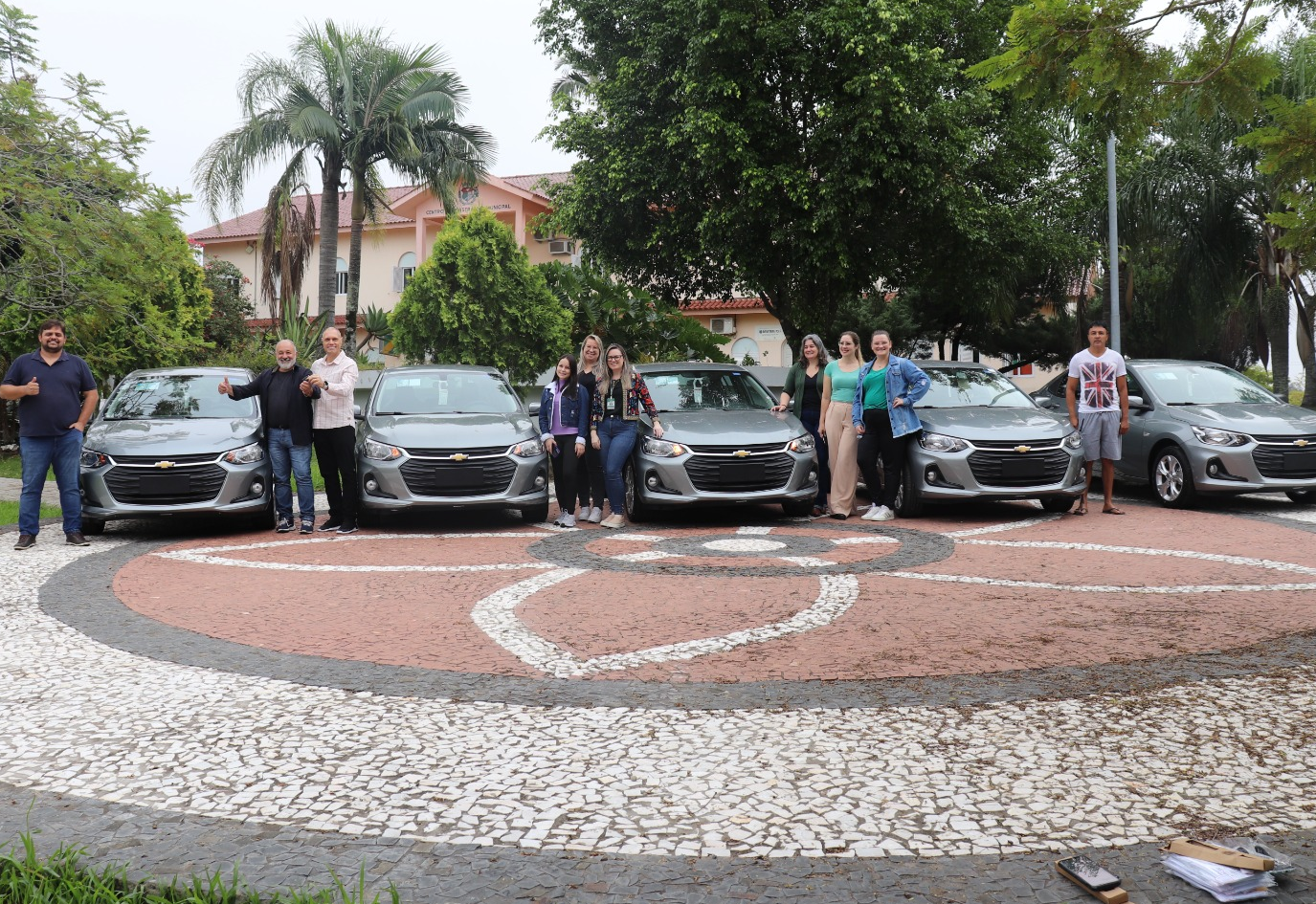 Município adquire cinco veículos para a Saúde