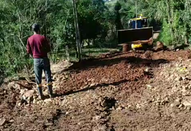 Secretaria de Obras Libera Mais um Bloqueio no Interior do Município 